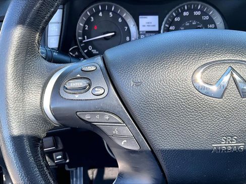 Used 2015 INFINITI Q70 L 3.7 RWD image 24