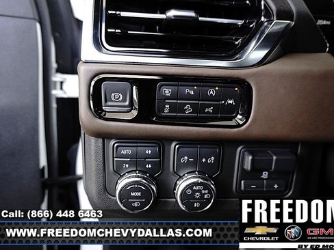 Used 2025 GMC Yukon XL Denali Ultimate AWD/4WD image 20