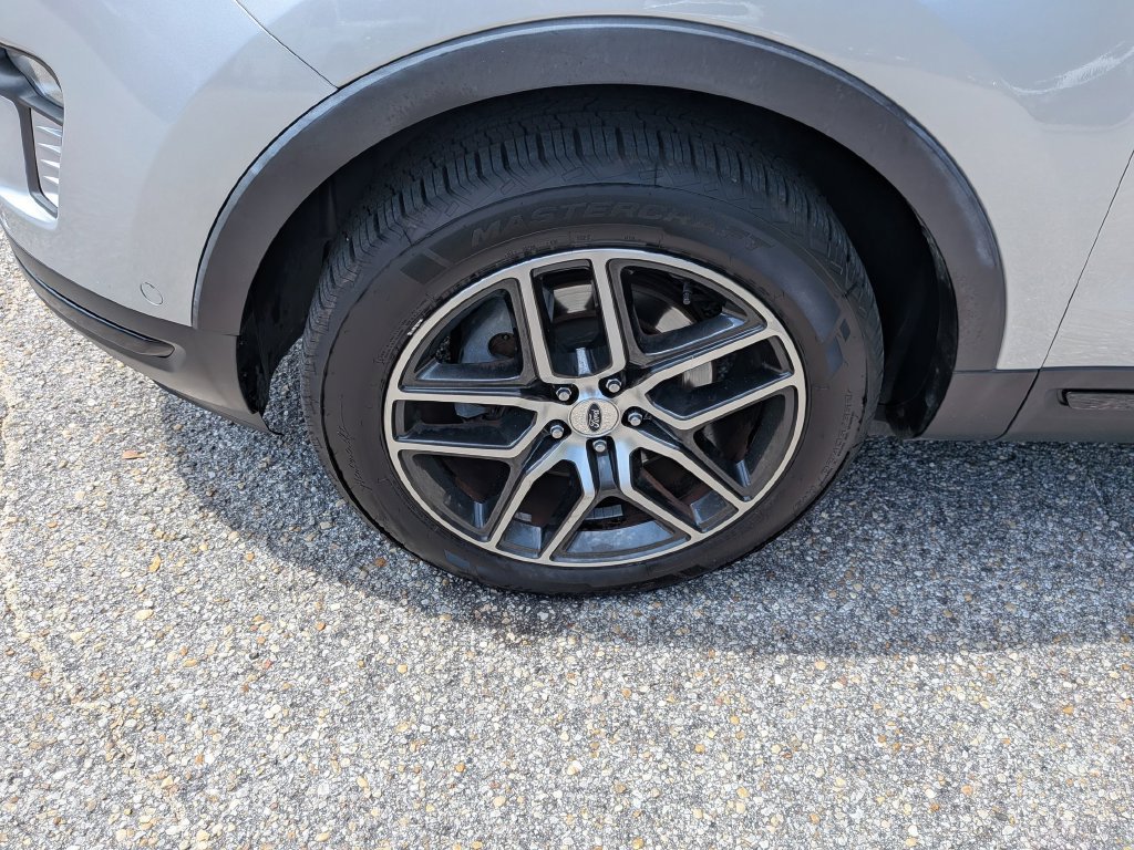 Used 2019 Ford Explorer Sport AWD/4WD image 12