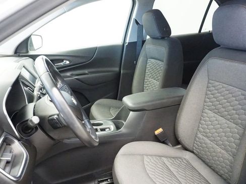 Used 2020 Chevrolet Equinox LT image 27