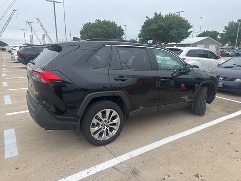 Used 2025 Toyota RAV4 XLE Premium FWD image 3