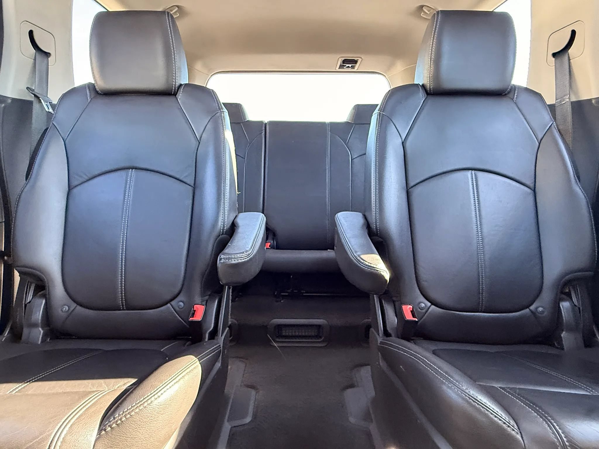 Used 2016 GMC Acadia SLT w/ Open Road Package AWD/4WD image 22