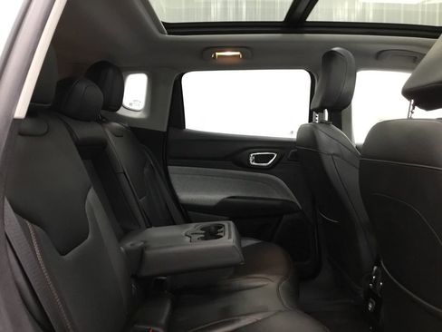 Used 2022 Jeep Compass Latitude w/ Sun and Sound Group image 19