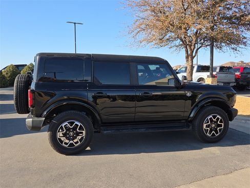 New 2025 Ford Bronco Outer Banks image 5
