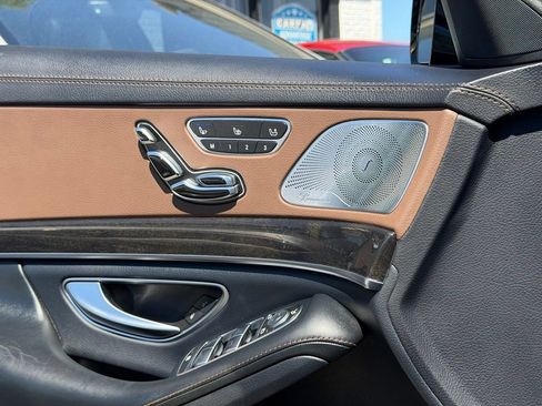 Used 2018 Mercedes-Benz S 560 4MATIC Sedan image 28