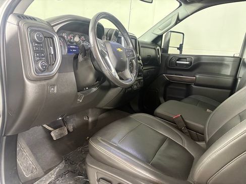 Certified 2022 Chevrolet Silverado 2500 LTZ w/ Z71 Off-Road Package AWD/4WD image 27