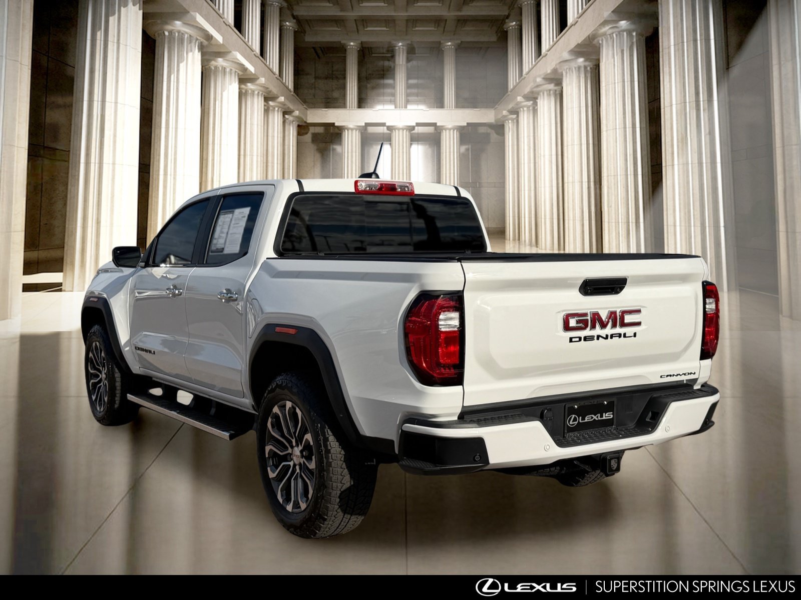 Used 2025 GMC Canyon Denali AWD/4WD image 6