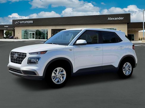 New 2026 Hyundai Venue SE image 2