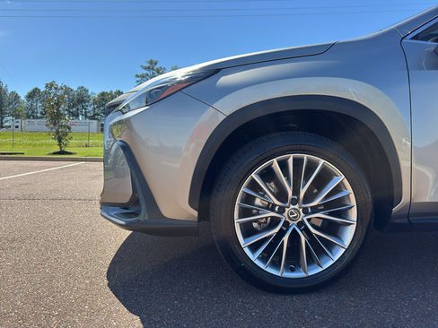 Used 2025 Lexus NX 350 AWD w/ Premium Package image 10