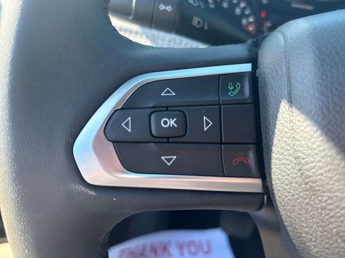 Used 2023 Jeep Compass Latitude w/ Sun and Sound Group image 16