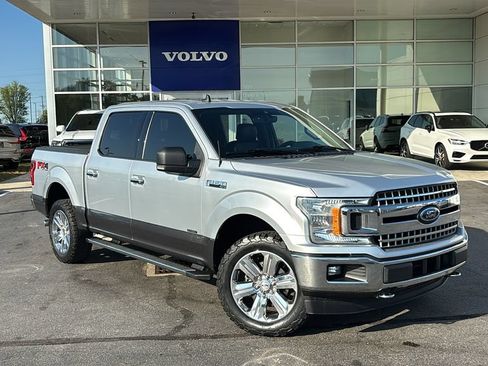 Used 2019 Ford F150 XLT w/ Equipment Group 302A Luxury AWD/4WD image 2
