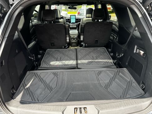 Used 2022 Ford Explorer ST w/ ST Street Pack AWD/4WD image 29