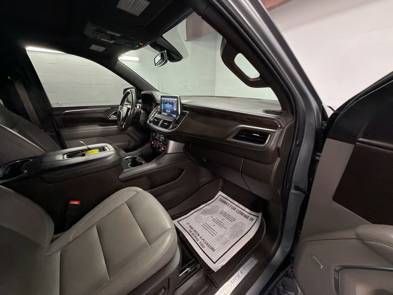 Used 2021 Chevrolet Tahoe Z71 w/ Z71 Signature Package AWD/4WD image 29