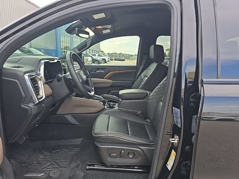 Used 2023 GMC Canyon Denali AWD/4WD image 11
