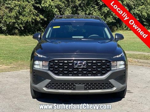 Used 2021 Hyundai Santa Fe SE image 2