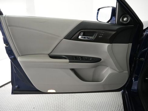 Used 2014 Honda Accord EX-L image 37