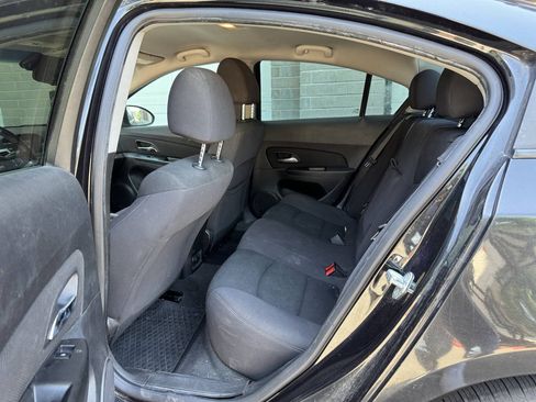 Used 2013 Chevrolet Cruze LT w/ Technology Package FWD image 18