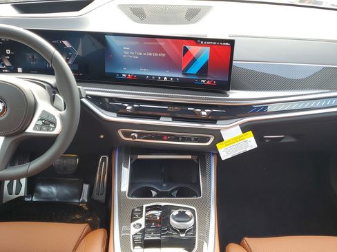 New 2026 BMW X5 M60i image 23