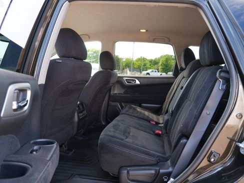 Used 2016 Nissan Pathfinder SV AWD/4WD image 20