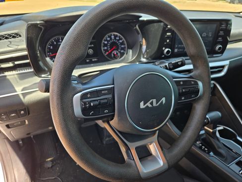 Used 2023 Kia K5 LXS FWD image 9