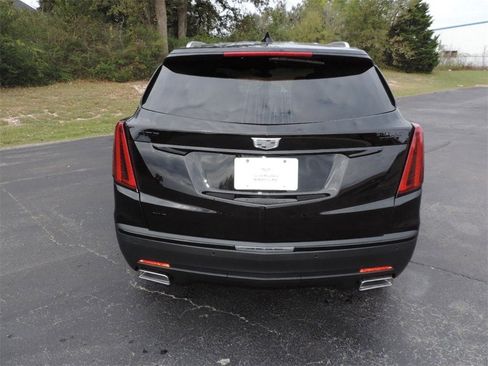 New 2026 Cadillac XT5 Luxury w/ LPO, ONYX Package image 6