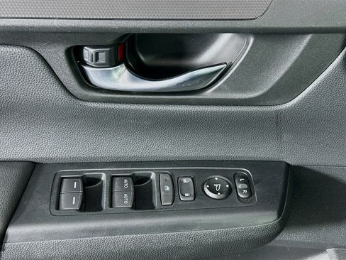 Used 2025 Honda CR-V EX image 15