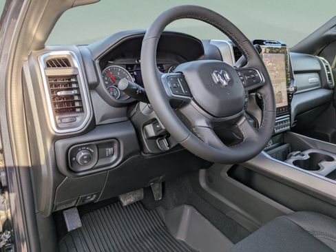 New 2026 RAM 2500 Big Horn AWD/4WD image 8