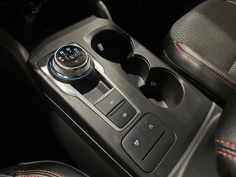 Used 2025 Ford Escape ST-Line FWD image 28