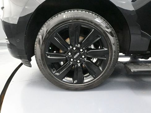 Used 2024 Lincoln Navigator Reserve w/ Equipment Group 201A image 17