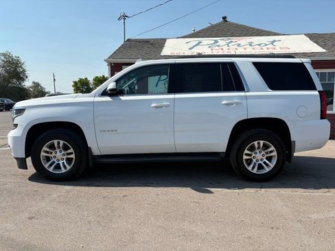 Used 2018 Chevrolet Tahoe LS image 3