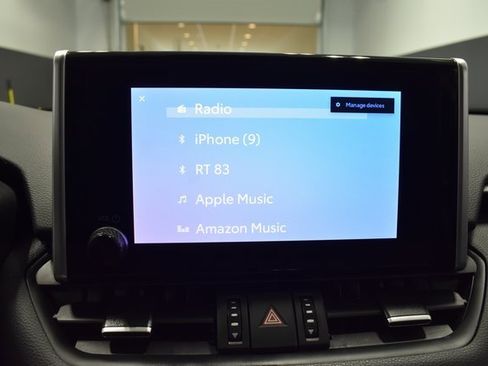 Used 2023 Toyota RAV4 XLE Premium image 22