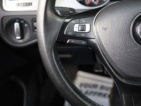 Used 2015 Volkswagen Golf TDI S FWD image 27