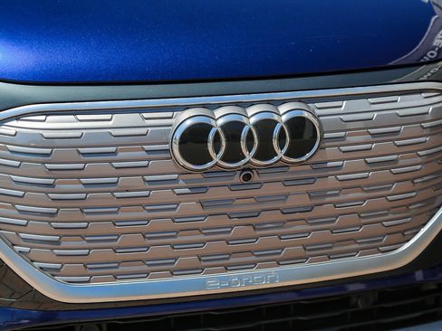 Certified 2023 Audi Q4 e-tron Premium w/ Convenience Package RWD image 13