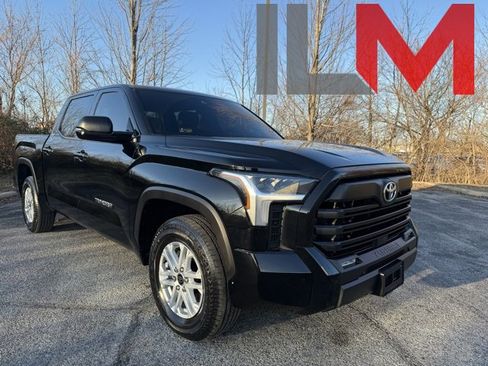 Used 2022 Toyota Tundra SR5 image 1