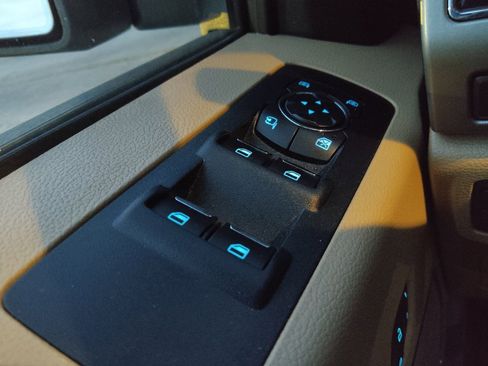 Used 2018 Ford F150 Lariat w/ Equipment Group 502A Luxury RWD image 27