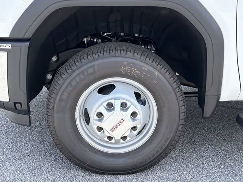 New 2026 GMC Sierra 3500 Pro AWD/4WD image 21