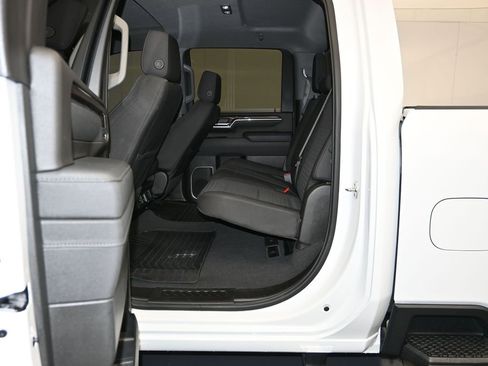 Certified 2025 Chevrolet Silverado 2500 LT w/ Convenience Package image 23