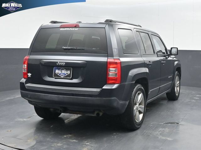 Used 2015 Jeep Patriot Sport w/ Power Value Group FWD image 7