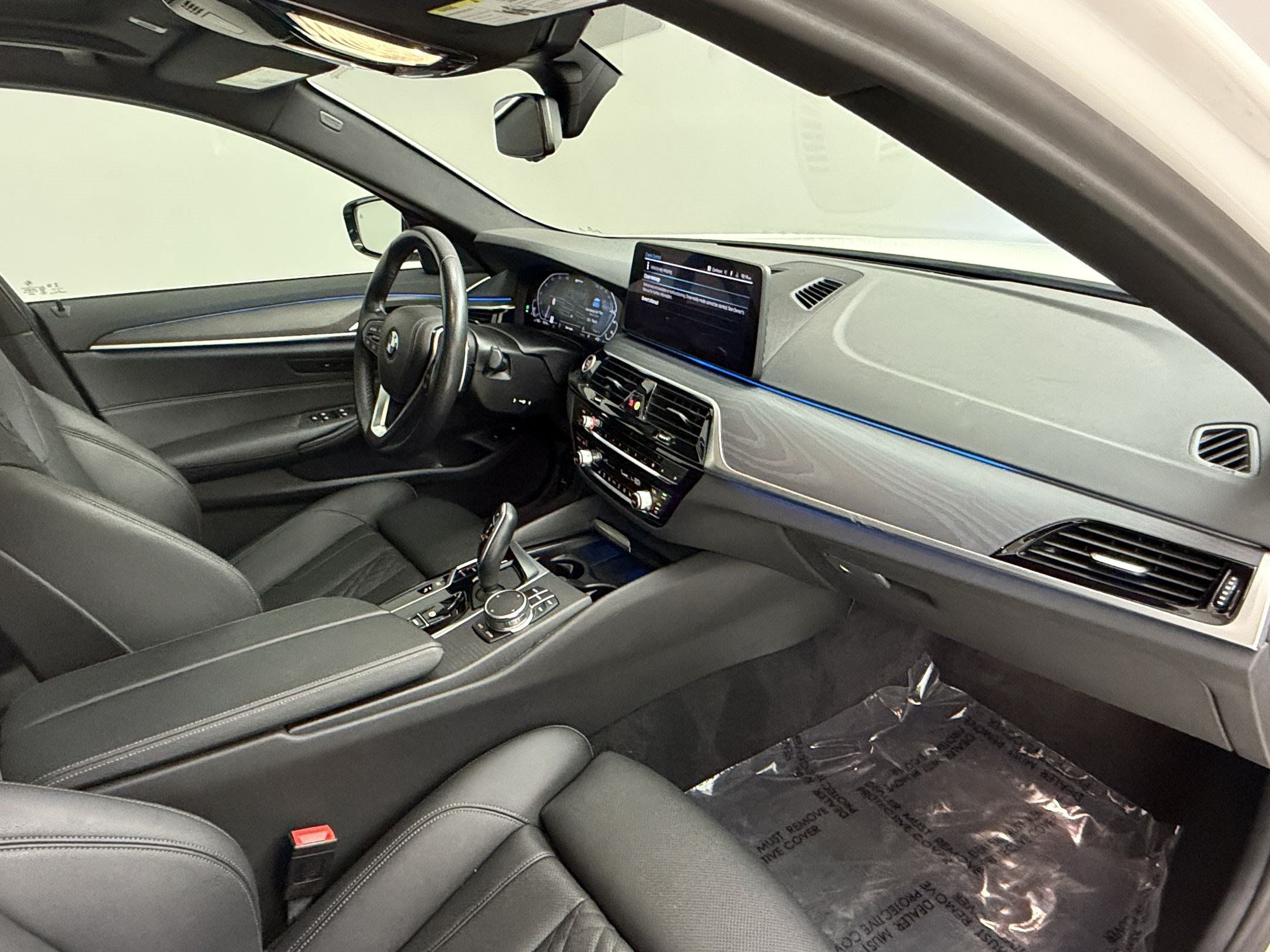 Certified 2023 BMW 530e w/ Convenience Package RWD image 31