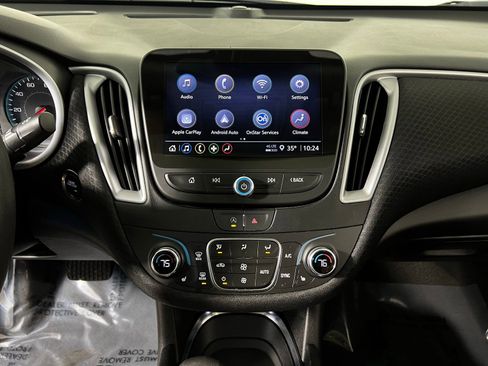 Used 2024 Chevrolet Malibu LT image 18