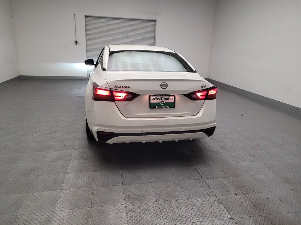 Used 2024 Nissan Altima 2.5 SV FWD image 6