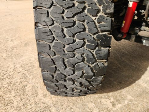 Used 2024 Jeep Wrangler Unlimited Rubicon 4xe AWD/4WD image 12