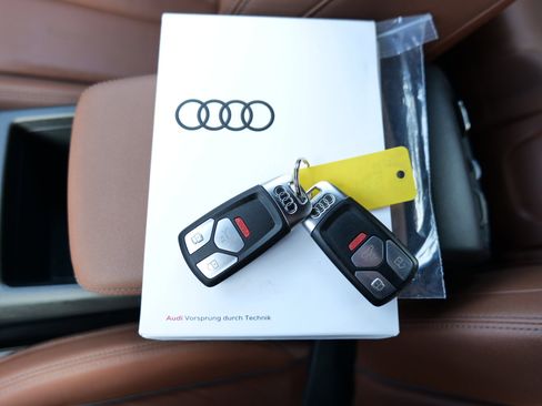 Used 2022 Audi A5 2.0T Premium Plus w/ Premium Plus image 34