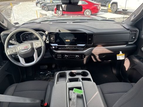 New 2026 GMC Sierra 1500 Elevation image 6