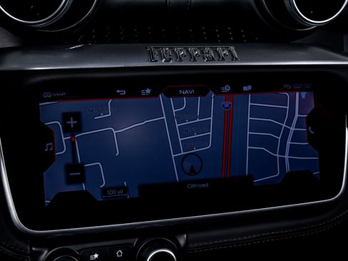 Used 2019 Ferrari Portofino image 51