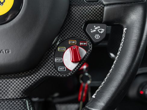 Used 2015 Ferrari 458 Speciale Coupe RWD image 30