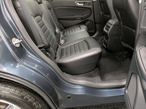 Used 2024 Ford Edge SEL w/ Convenience Package image 26