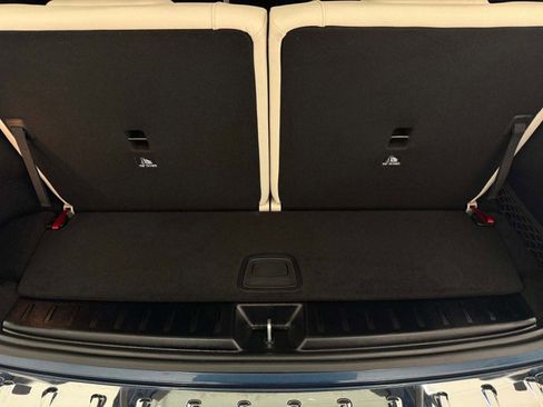 Used 2023 Mercedes-Benz GLB 250 image 33