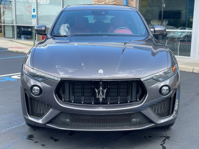 Used 2022 Maserati Levante Trofeo AWD/4WD image 12