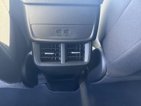 Used 2025 Chevrolet Equinox LT w/ Safety and Technology Package image 14